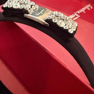 NWOT Salvatore Ferragamo Black Headband with Silver Crystal Embellishments